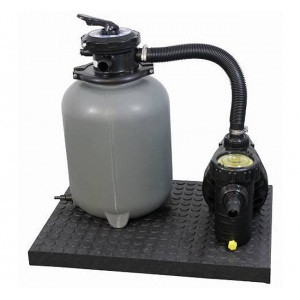 Фильтровальная установка c насосом Aqua Plus 11 (11 м3/ч) SF 152 Chemoform Фильтровальная песчаная установка SF 152 комплектуется насосом с префильтром Aqua Plus 11 Speck, 6-ти позиционным вентилем, платформой и бочкой д. 500 мм.