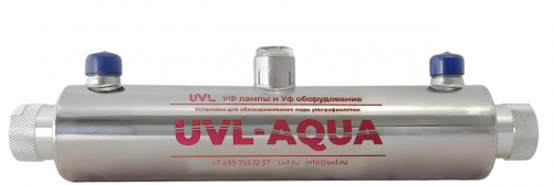 Установка по обеззараживанию воды (0.6 м3/ч) UVL-Aqua 15 Установка обеззараживания воды ультрафиолетом UVL-Aqua 15 представляет собой современную ультрафиолетовую безозоновую лампу, находящуюся в корпусе из нержавеющей стали, имеющего форму цилиндра с впускным и выпускным патрубками. Лампа помещена в герметичную кварцевую колбу, которая предотвращает контакт с водой и обеспечивает электробезопасность прибора. 
Рабочее положение установки – вертикальное или горизонтальное.