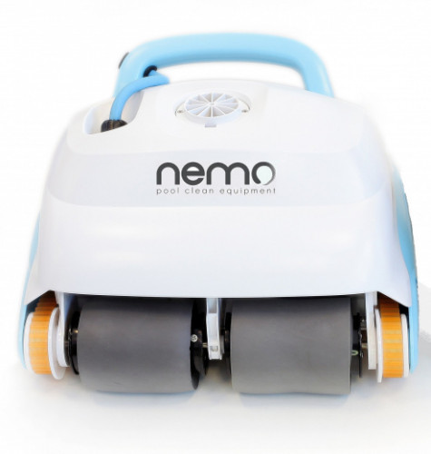 Подводный робот-пылесос Nemo N-200 (кабель 20 / 30 м) HGT Co Автоматический подводный очиститель Nemo N-200 предназначен для очистки дна и стен бассейна любой формы площадью до 120 м2.