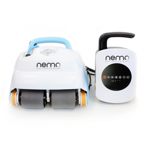Подводный робот-очиститель N150 Nemo Робот пылесос N150 с универсальными (комбинированными) щетками для очистки дна и стен бассейна общей площадью до 130 м2. Оснащен мощным мотором, пультом д/у и фильтр-боксом для сбора мусора.